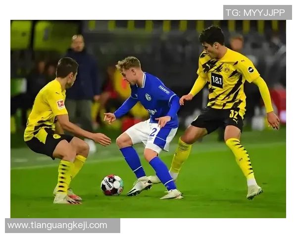 那不勒斯狂胜AC米兰五球大捷乌龙球引发全场热潮与十大精彩进球回顾