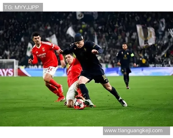 中超激战曼城大胜那不勒斯红牌事件引发全场热议与转会传闻