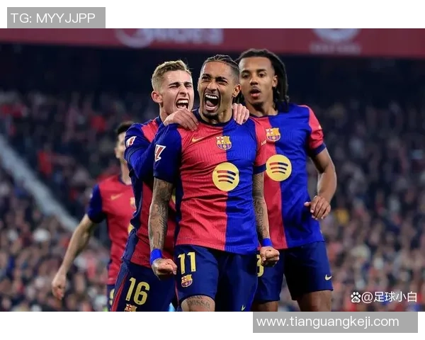 国王杯惊天逆转巴萨4-0击败拜仁引发全场狂欢与热议