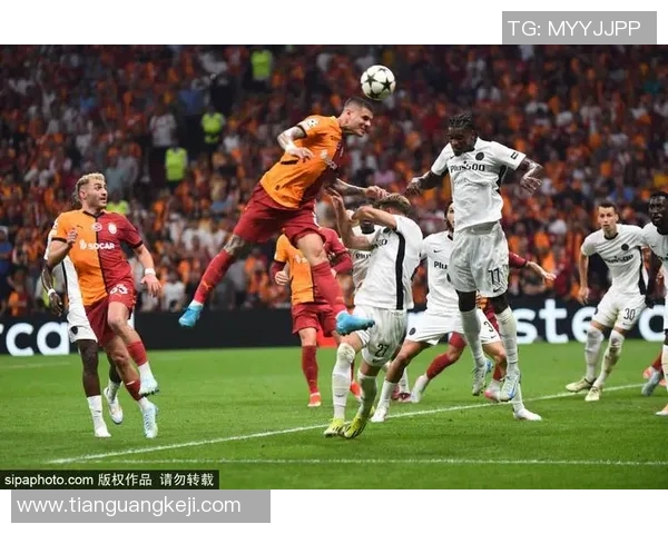 尤文图斯友谊赛大胜曼联三球神扑瞬间引发全场热烈欢呼与十大精彩进球回顾