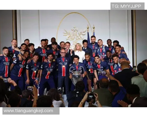 欧联杯惊天逆转尤文图斯力克巴黎圣日耳曼战术解析与精彩瞬间回顾